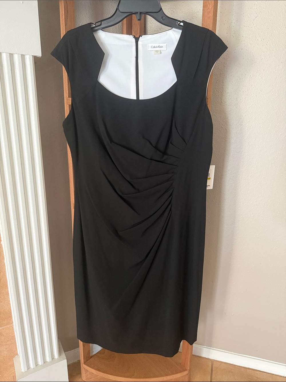 Calvin Klein Black Ruched Cap-Sleeve Midi Dress